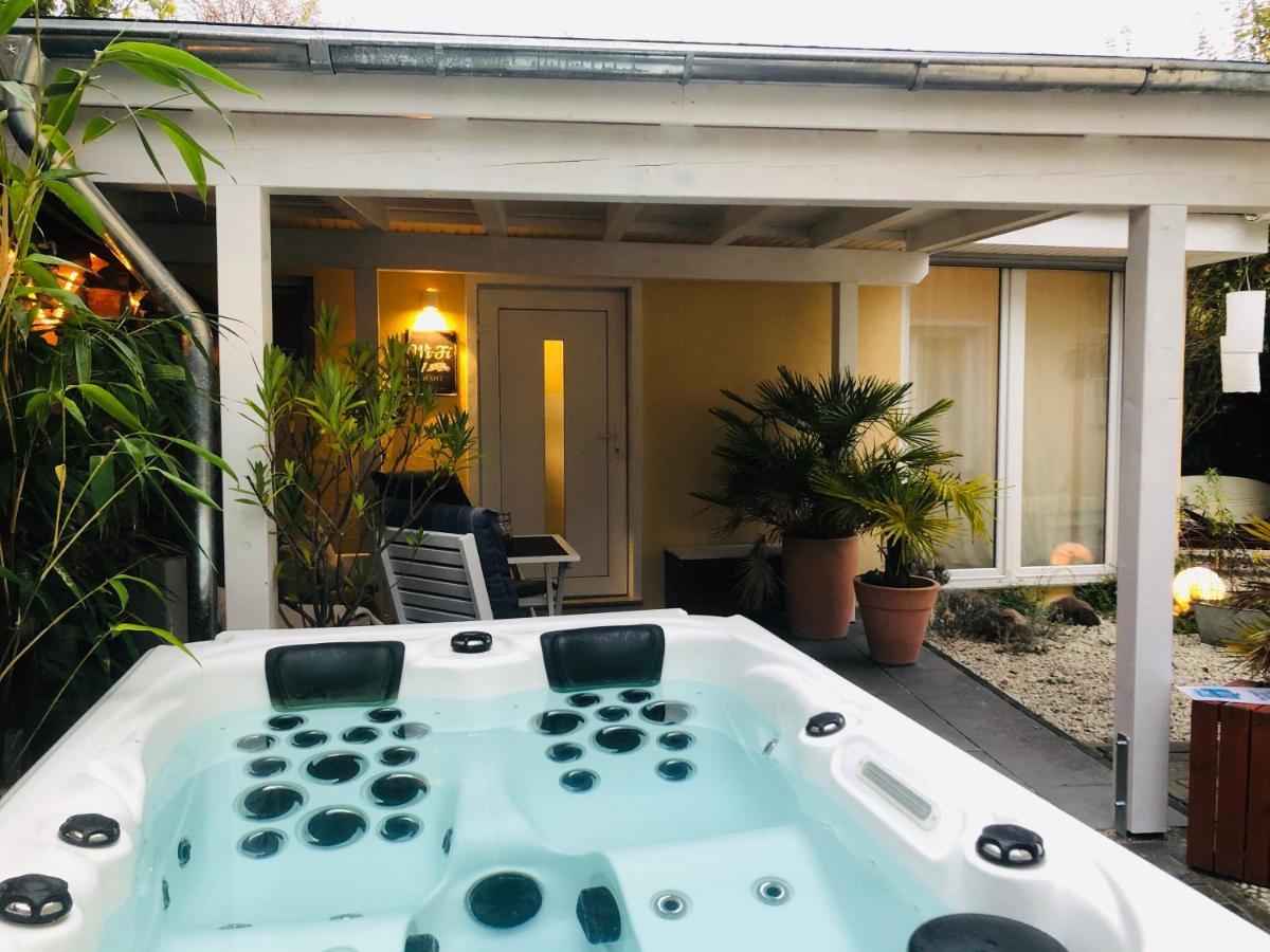 Apartment Tinyhouse Mit Pool, Outdoor Whirlpool Und Garten Petershagen-Eggersdorf Dış mekan fotoğraf