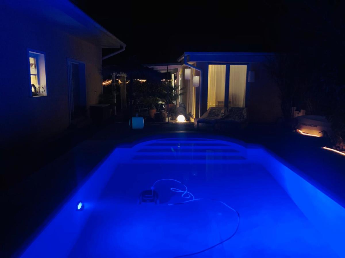 Apartment Tinyhouse Mit Pool, Outdoor Whirlpool Und Garten Petershagen-Eggersdorf Dış mekan fotoğraf