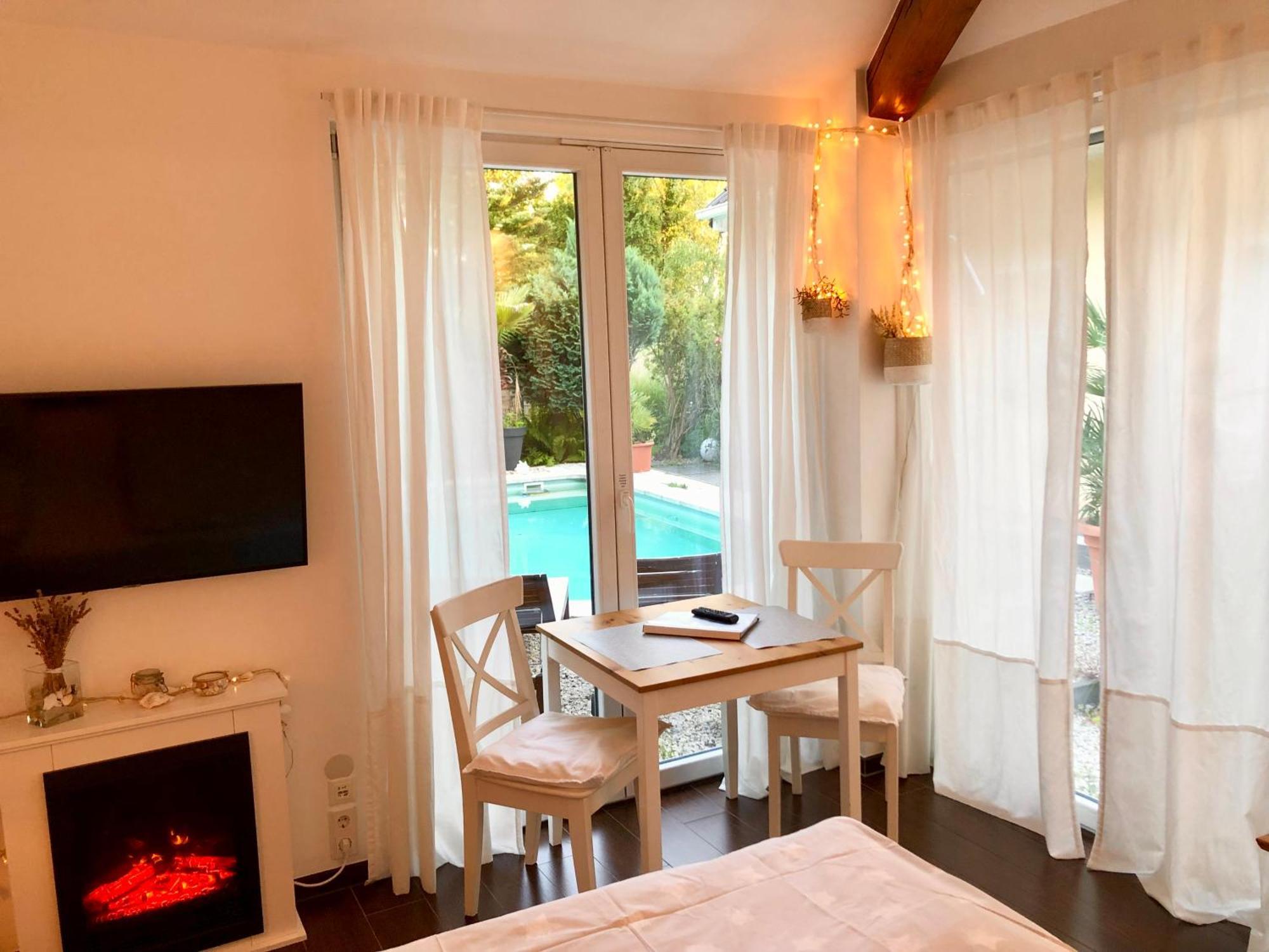 Apartment Tinyhouse Mit Pool, Outdoor Whirlpool Und Garten Petershagen-Eggersdorf Dış mekan fotoğraf